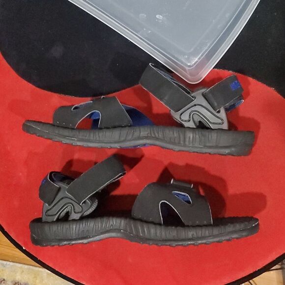 Nike ACG Deschutz Black Sandals Size 10 main image 7